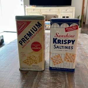 Vintage/antique saltine crackers tins